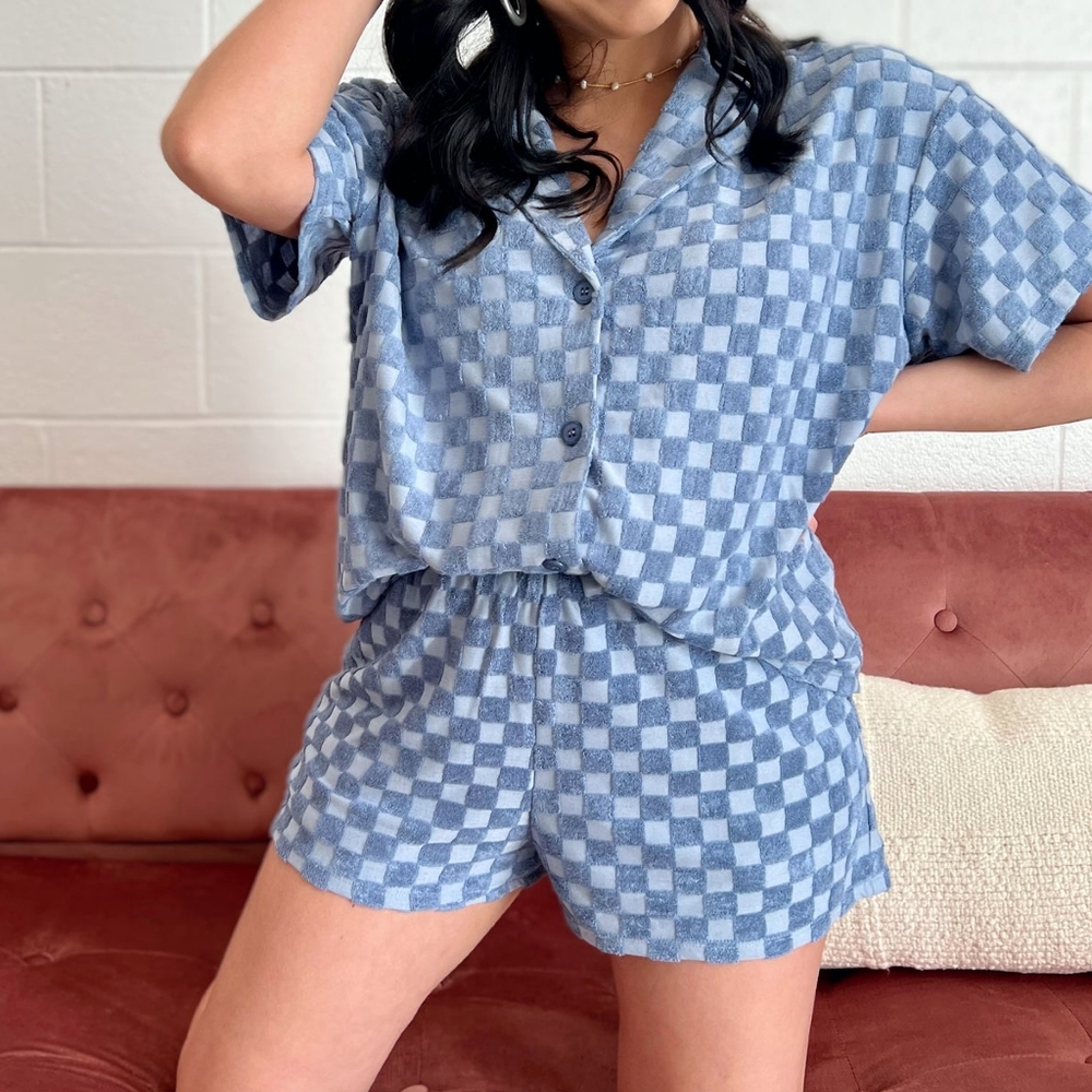 Le Lis Demin Blue 2-Piece Shorts Set - Picture 1 of 11
